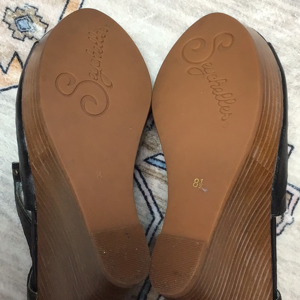 🐚 Seychelles Black Eyelet Leather Back Zip Platform Wedge Heel Sandals Sz.8.5 - Picture 8 of 10